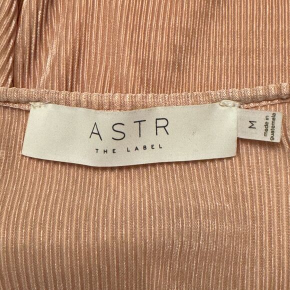 ASTR The Label Short Sleeve Plisse Top Women's M Blush Pink V Neck Surplice Wrap - Picture 5 of 6